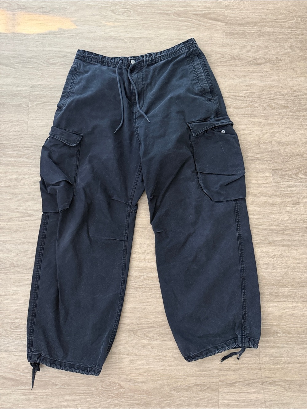H&M Men’s Loose Fit Black Cargo Pants Size L Utility Jogger
